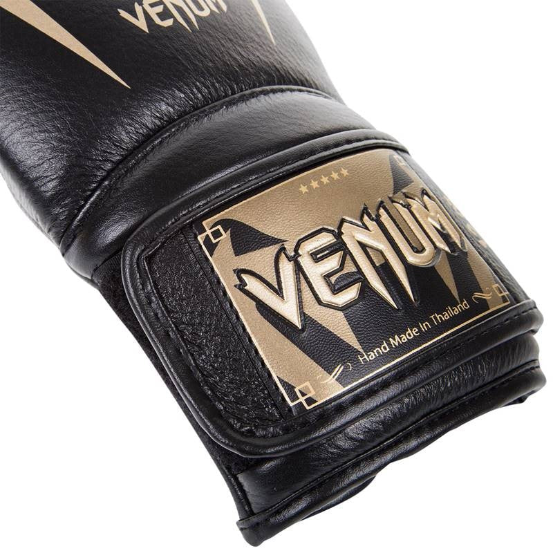 Boxing gloves Boxing Venum Giant 3.0 Black-Gold  - Image 3