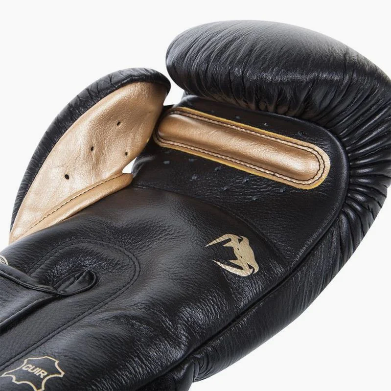 Boxing gloves Boxing Venum Giant 3.0 Black-Gold  - Image 4