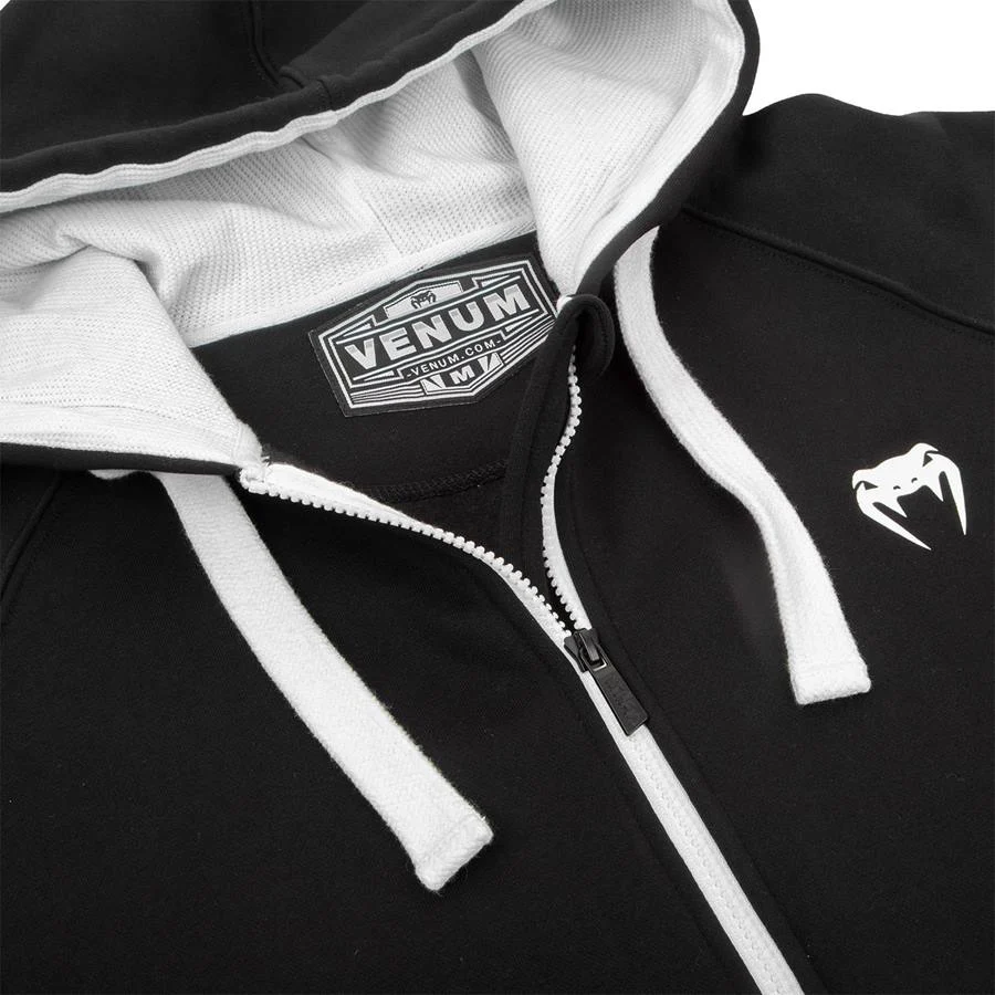 Sweatshirt Venum Contender 3.0 with hood and zipper  - Image 9